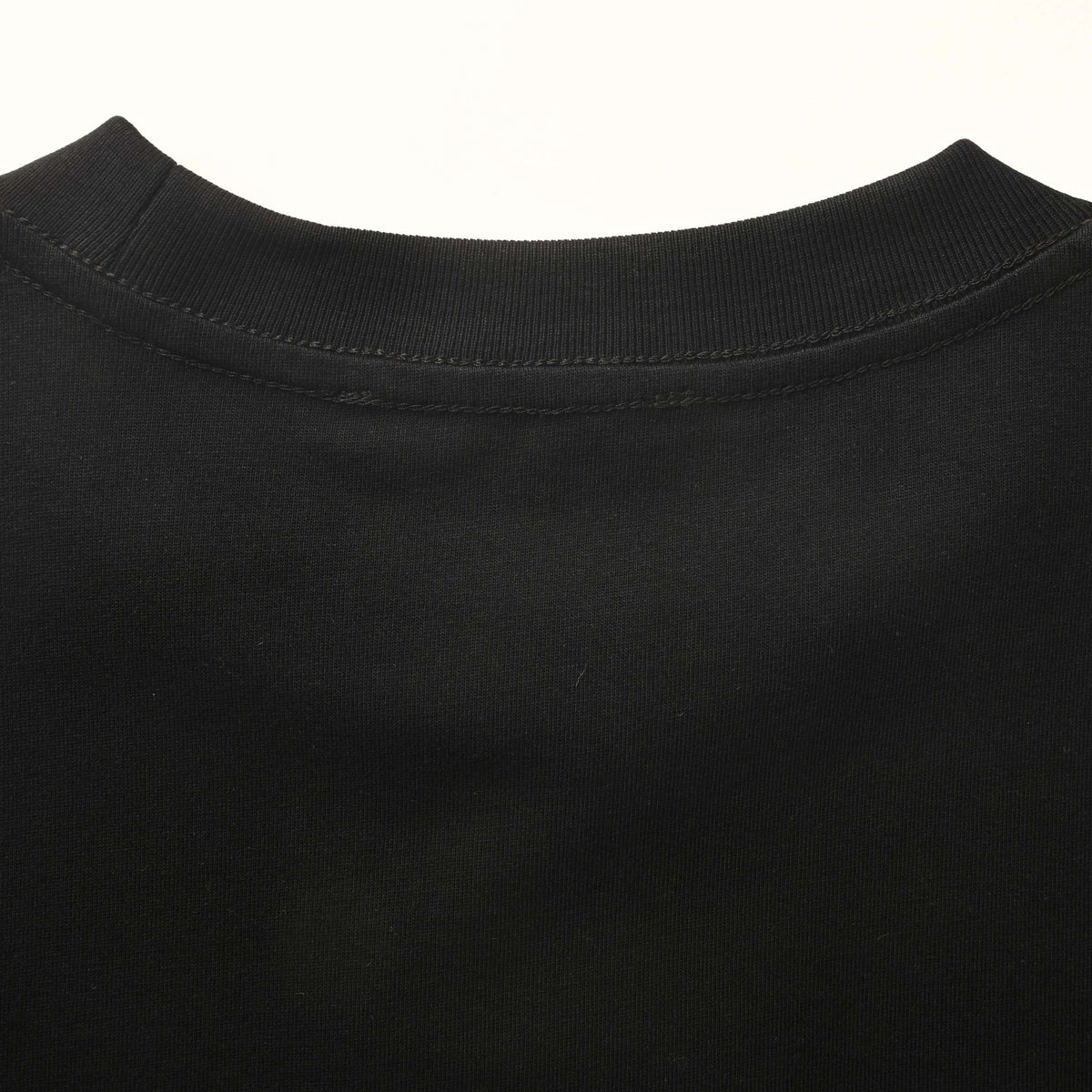 Louis Vuitton Chest Logo Print Short-Sleeve T-Shirt | Luxury Designer Logo Tee for Everyday Casual Streetwear