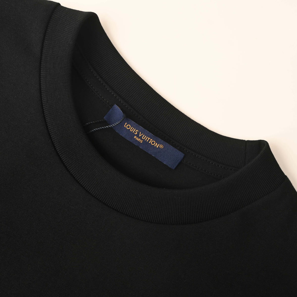Louis Vuitton Chest Logo Print Short-Sleeve T-Shirt | Luxury Designer Logo Tee for Everyday Casual Streetwear