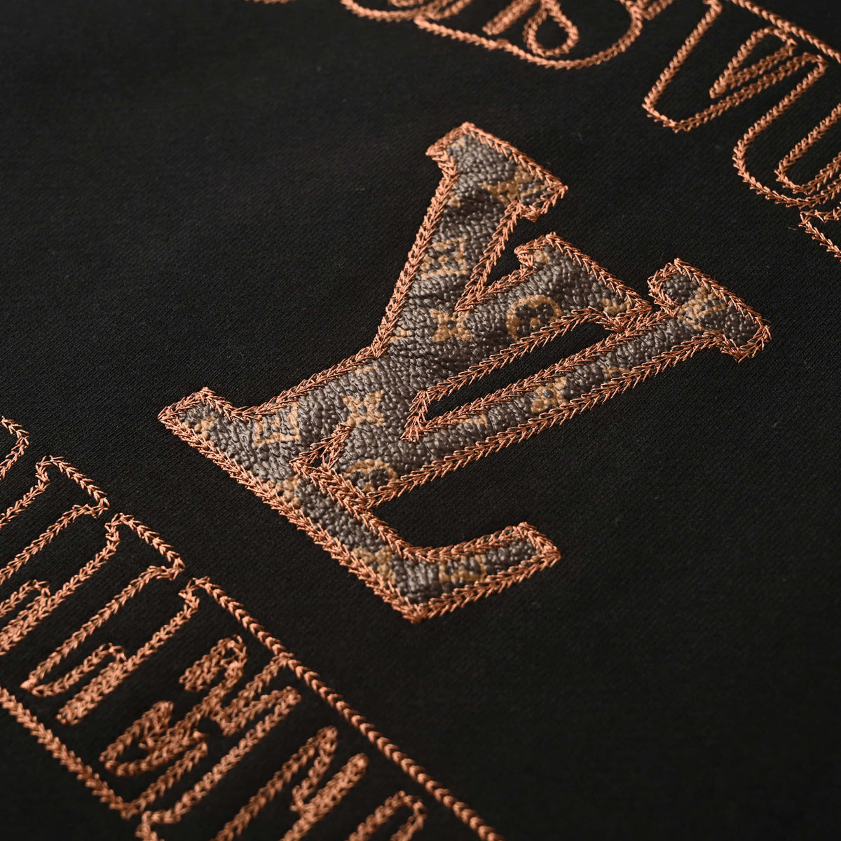 Louis Vuitton Embroidered Letter Crewneck Sweatshirt | Leather-Style Logo Patch Designer Casual Streetwear
