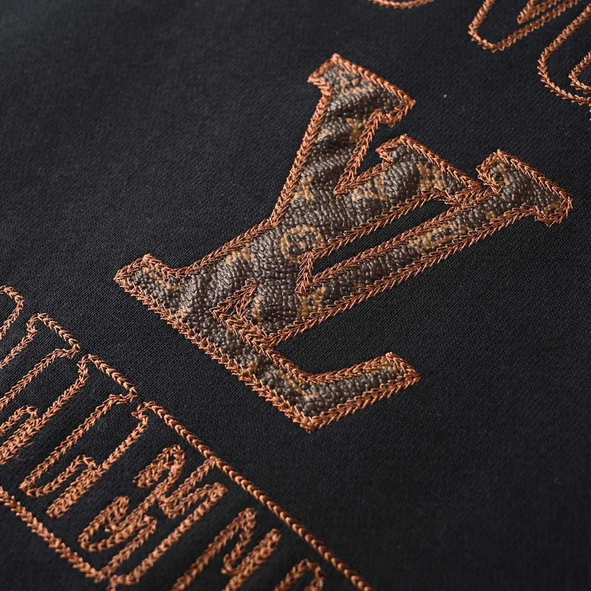 Louis Vuitton Letter Embroidery Sweatshirt with Label Detail | Designer Round-Neck Casual Streetwear