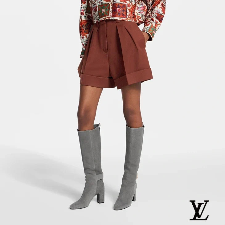 Louis Vuitton Brown Pleated Cuffed Shorts