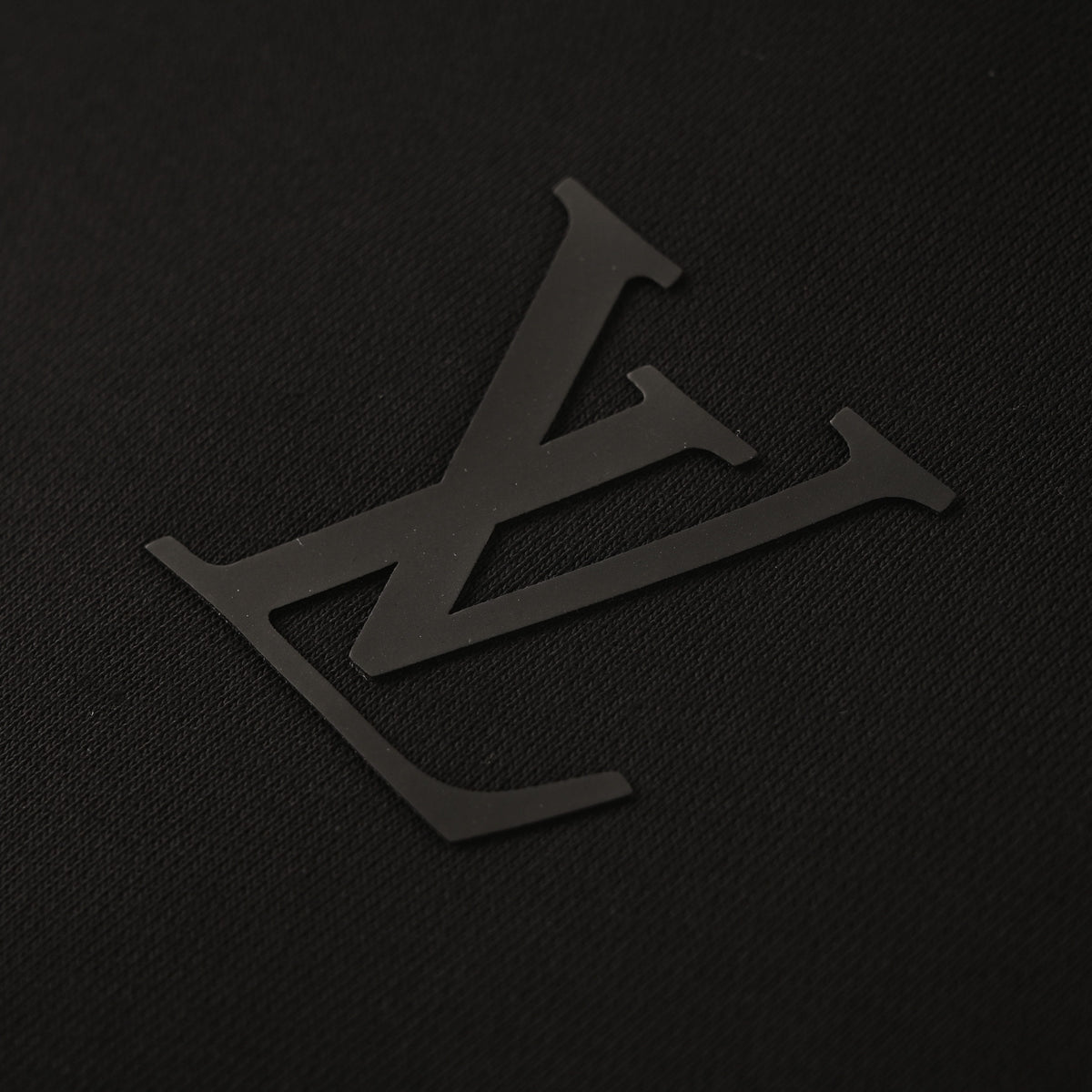 Louis Vuitton Small Silicone Logo Crewneck Sweatshirt - Minimalist Designer Pullover for Everyday Casual Streetwear