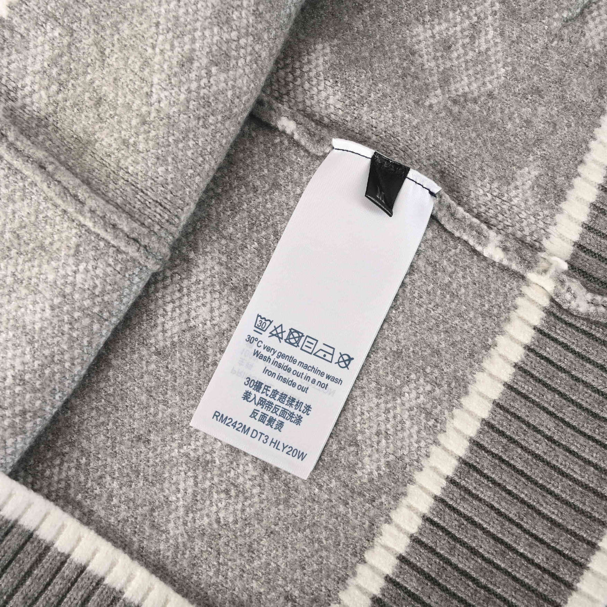 Louis Vuitton All-Over Monogram Jacquard Zip-Up Cardigan | Dual-Zip Designer Knitwear Sweater